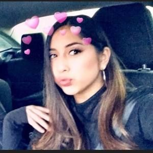 Meet your Posher, Julia